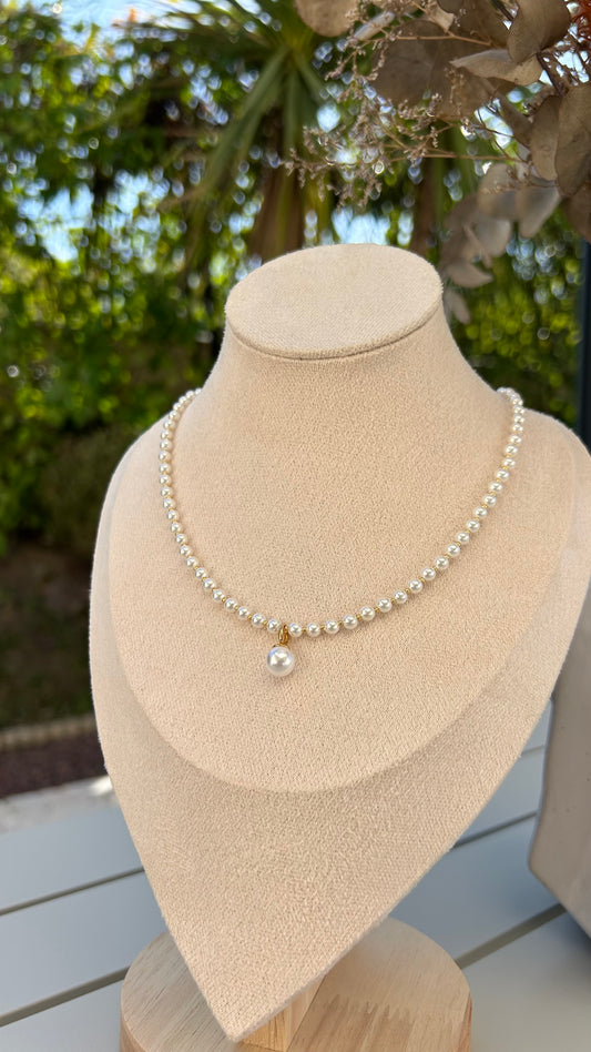 Timeless Elegance: Natural Pearl Necklace with Luxurious Glow