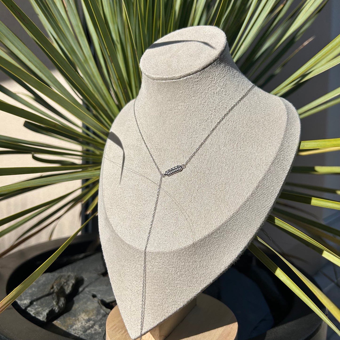 “New Life” Wheat Necklace — A Symbol of Strength and Femininity