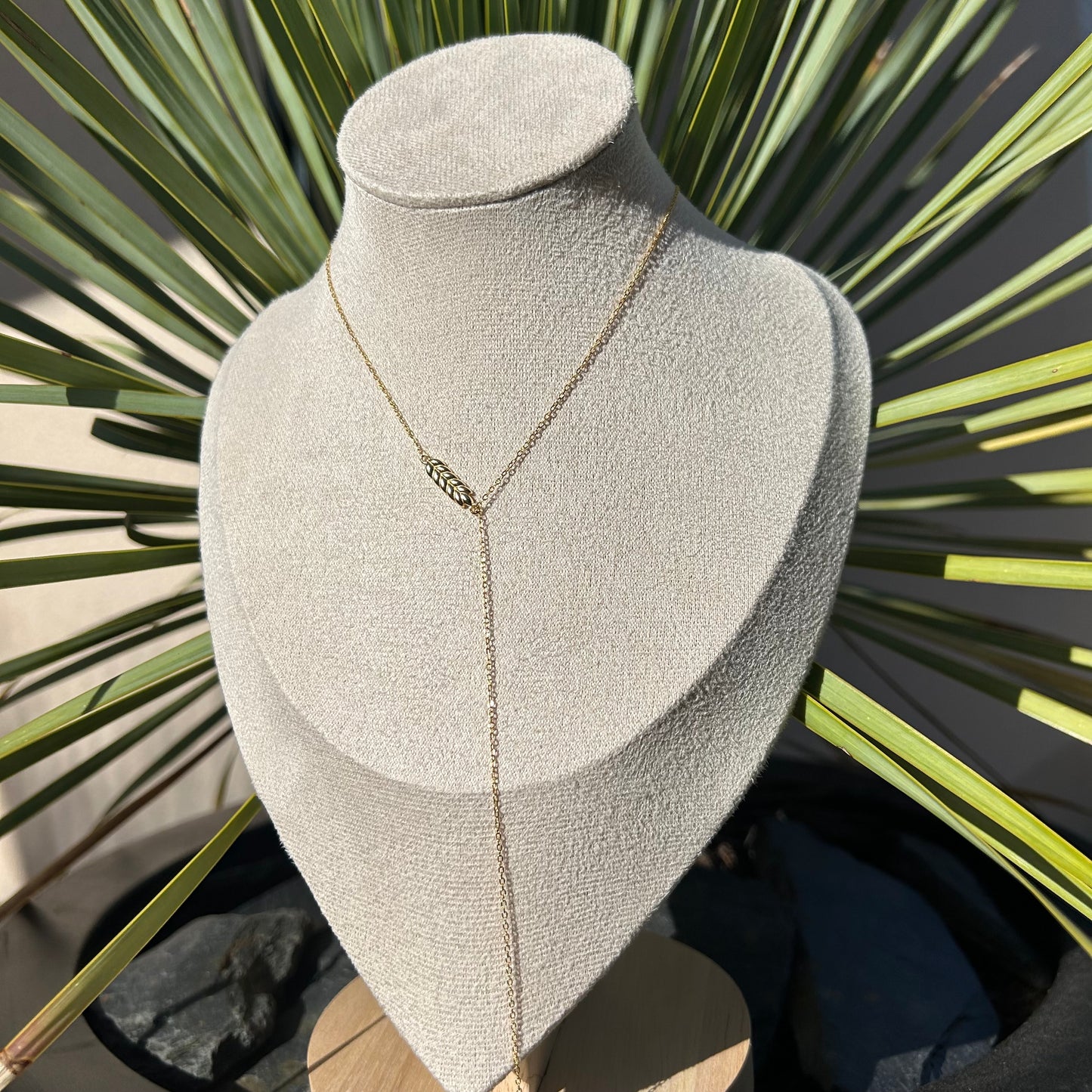 “New Life” Wheat Necklace — A Symbol of Strength and Femininity